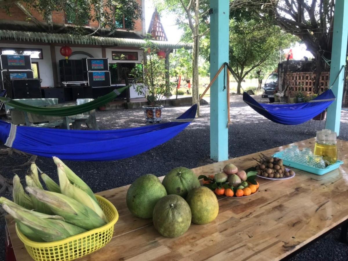 Homestay Tay Xa Trang Bom Extérieur photo