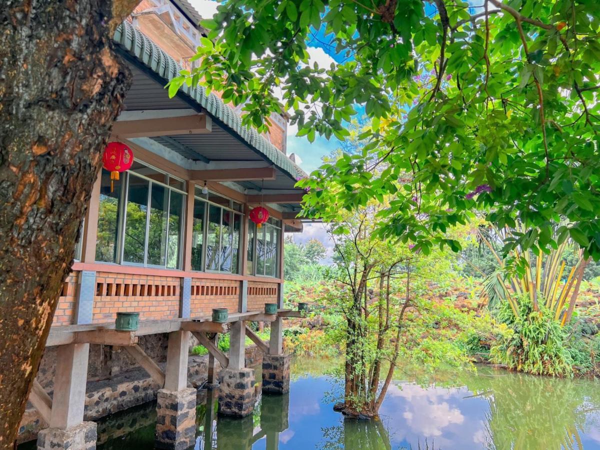 Homestay Tay Xa Trang Bom Extérieur photo