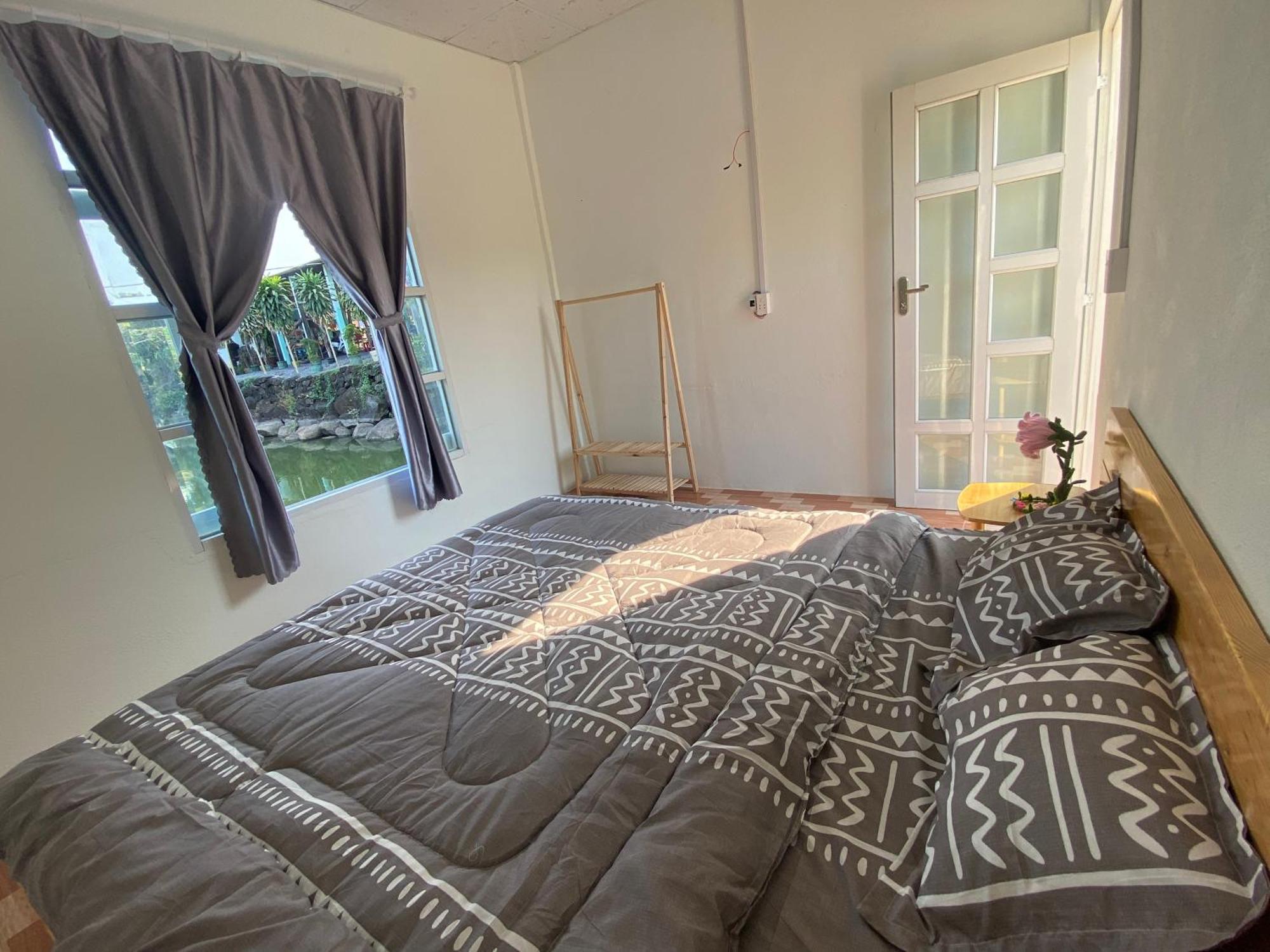 Homestay Tay Xa Trang Bom Extérieur photo