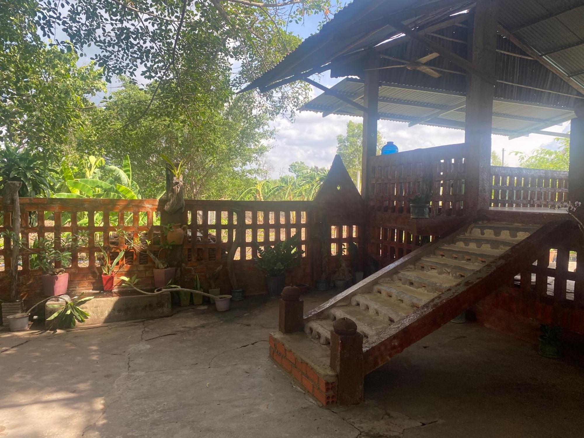 Homestay Tay Xa Trang Bom Extérieur photo