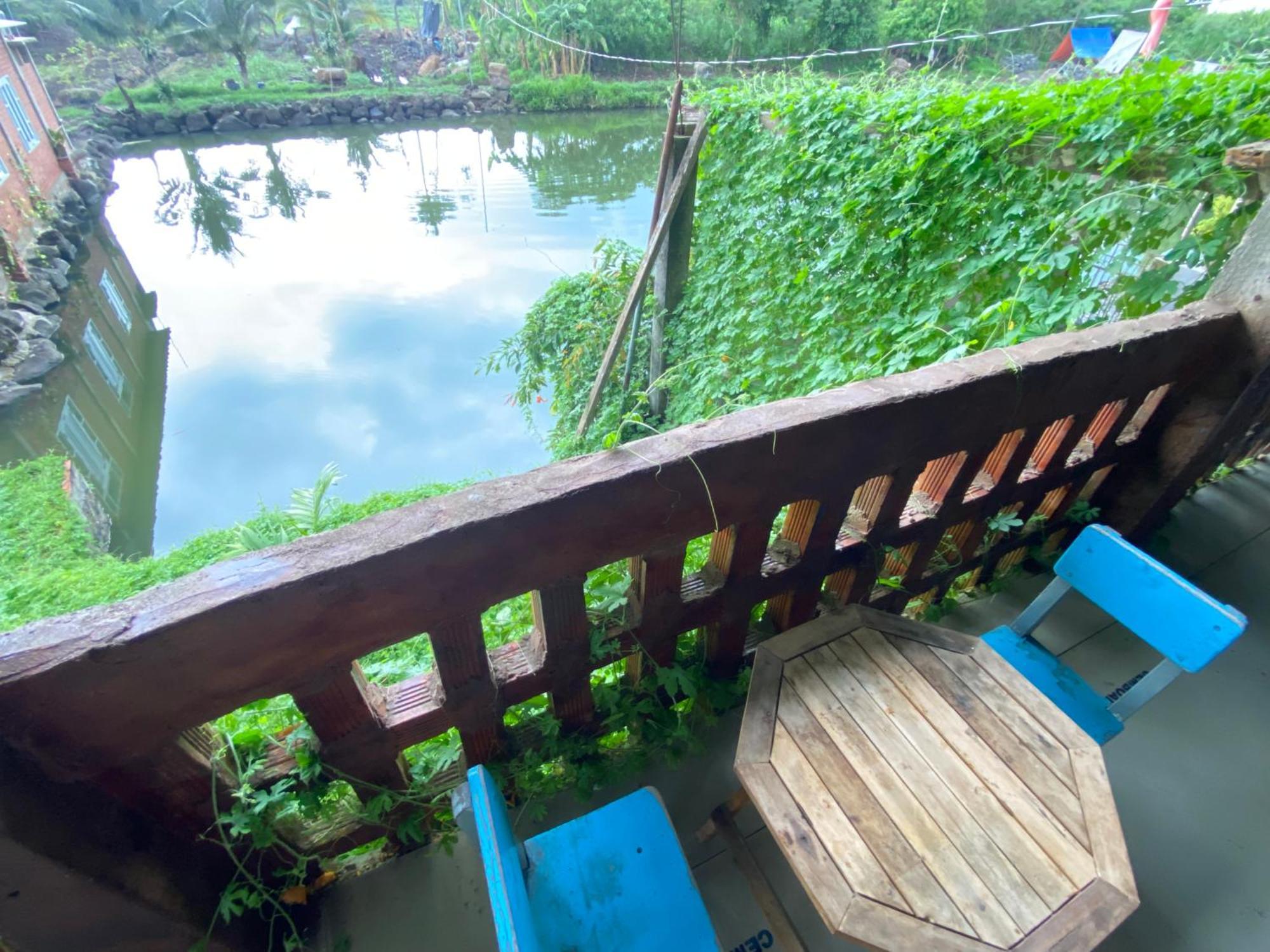 Homestay Tay Xa Trang Bom Extérieur photo