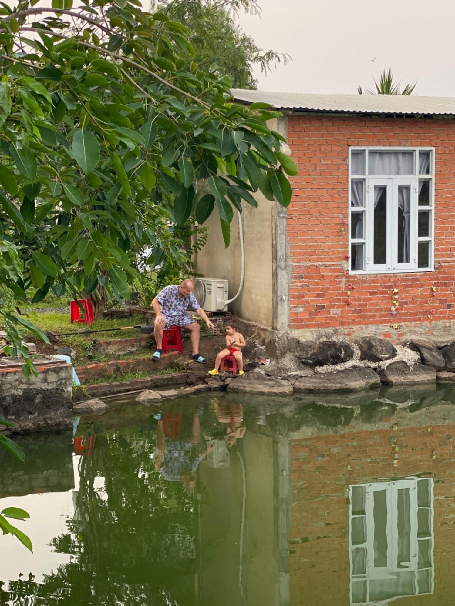 Homestay Tay Xa Trang Bom Extérieur photo